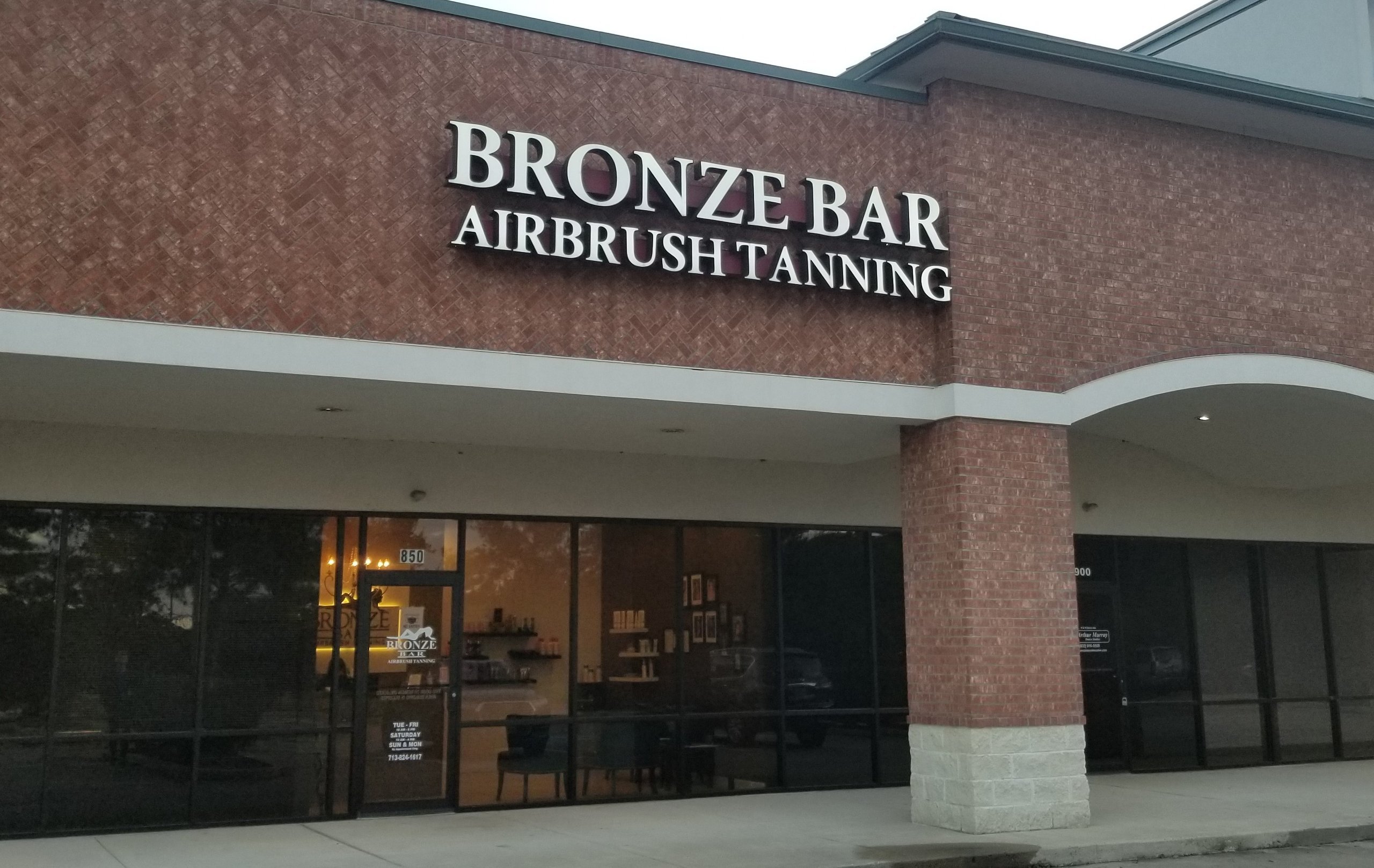 Bronze Bar Katy studio